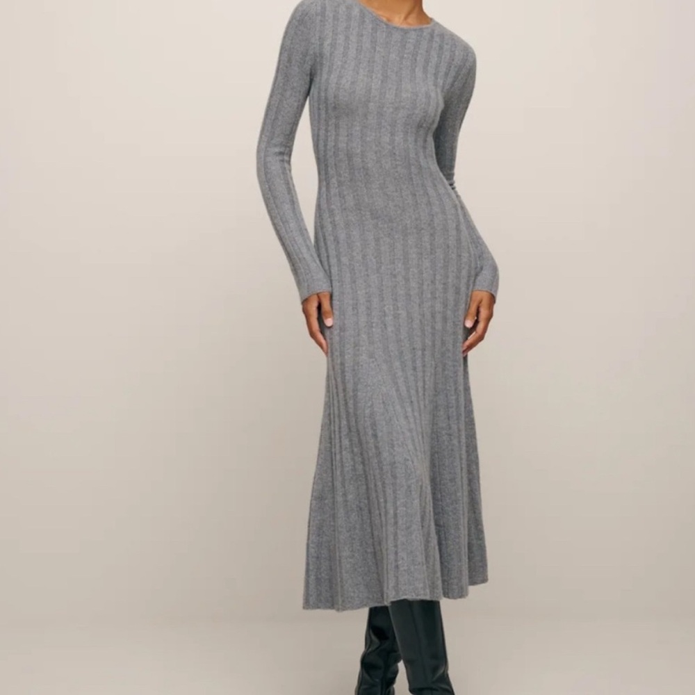 NWOT Reformation Gray Ribbed Long Sleeve Sheath Dress